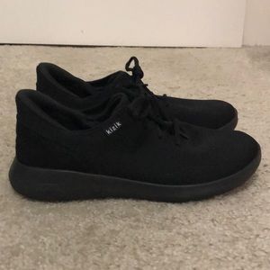 Kizik Black Womens Shoe Size 10.5